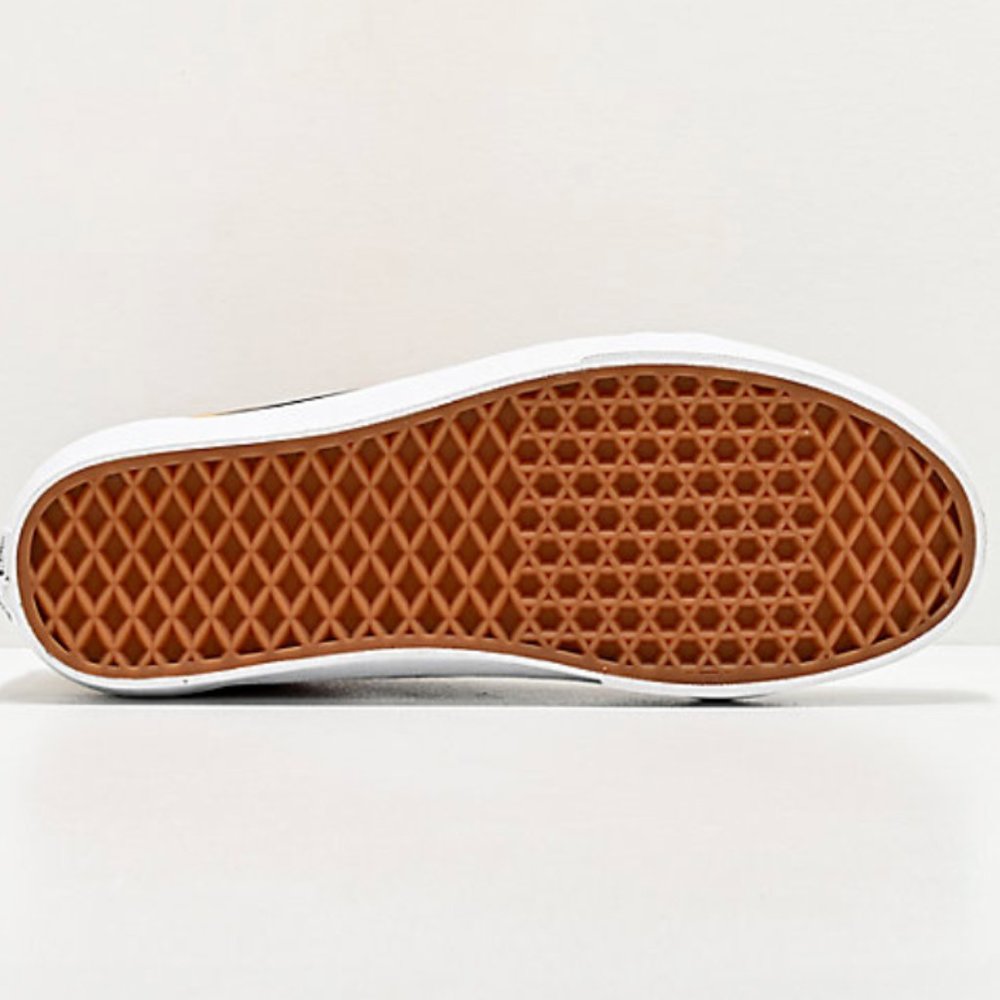 Vans Old Skool Aura Shift & White Skate Sneakers - Picture 5 of 15